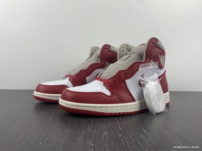 Jordan High (W) Chenille 1 Newstalgia OG DJ4891-061 0721